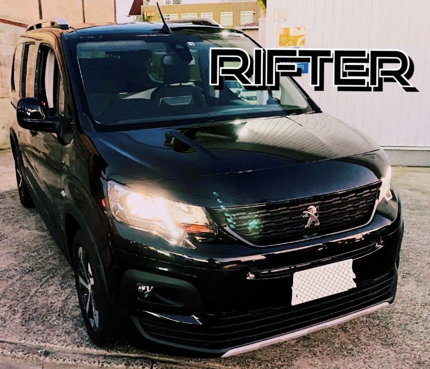 【BLACK RIFTER】　