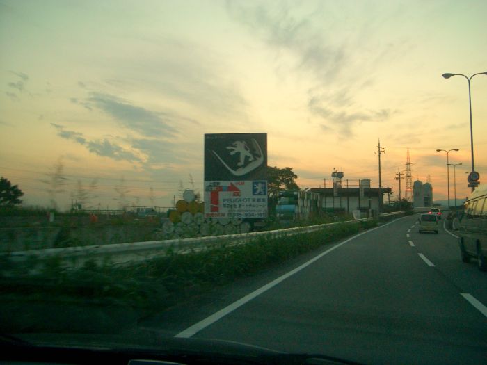 あっ、PEUGEOT！