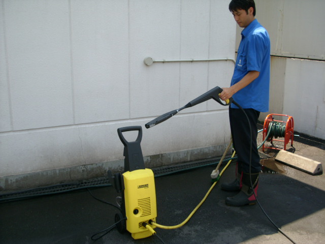 大掃除にはこれ、高圧洗浄機