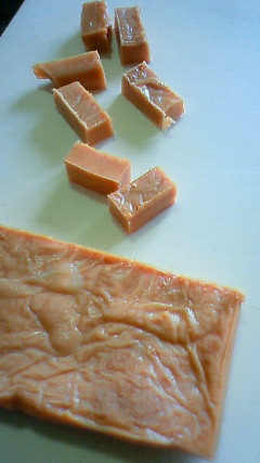 礒部麻奈の新人??日記　★作っちゃいました生キャラメル★