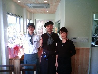 ボンジュ～ル吹田　「Cafe　Farina」