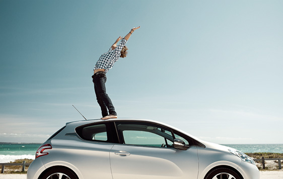 PEUGEOT208　いよいよデビューです。