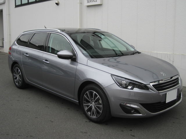 シルバーではなくグレー