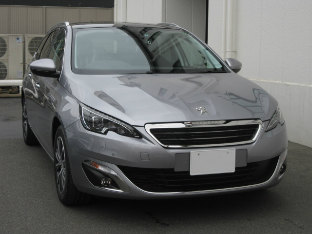 シルバーではなくグレー