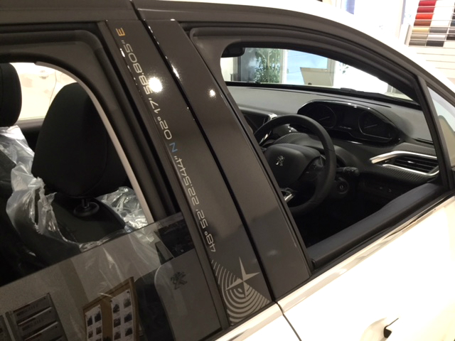 展示車の入替しました。