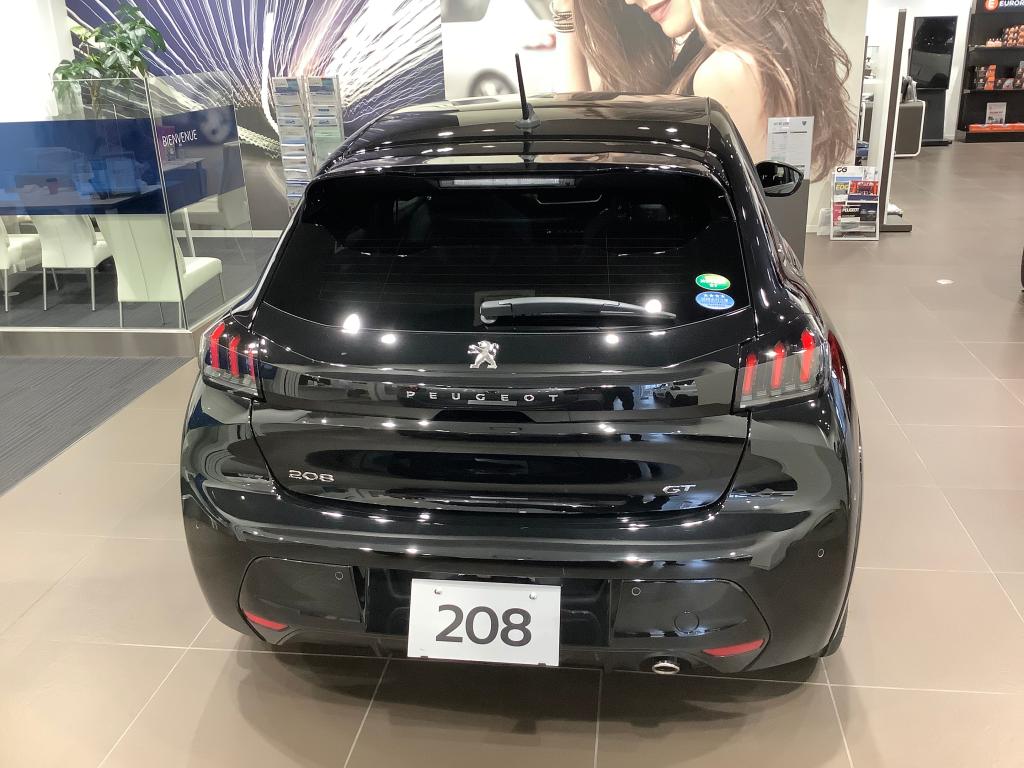 ボンジュ～ル吹田　即納車ご案内『208GTパノラミックサンルーフ　ペルラネラブラック』