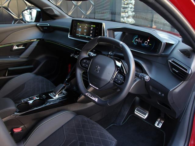 【NEW】208GT　EV　認定中古車