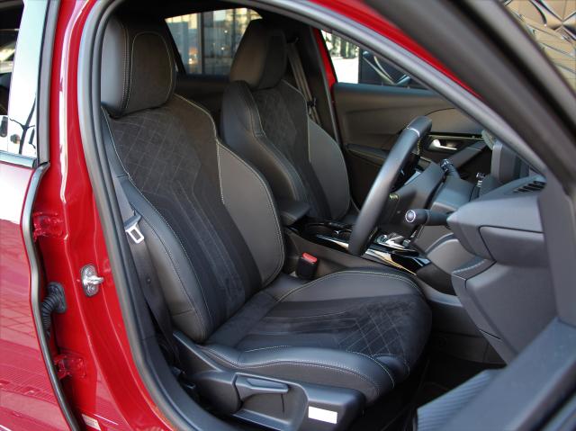 【NEW】208GT　EV　認定中古車