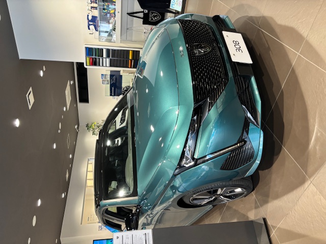 308 展示車sw2.jpg
