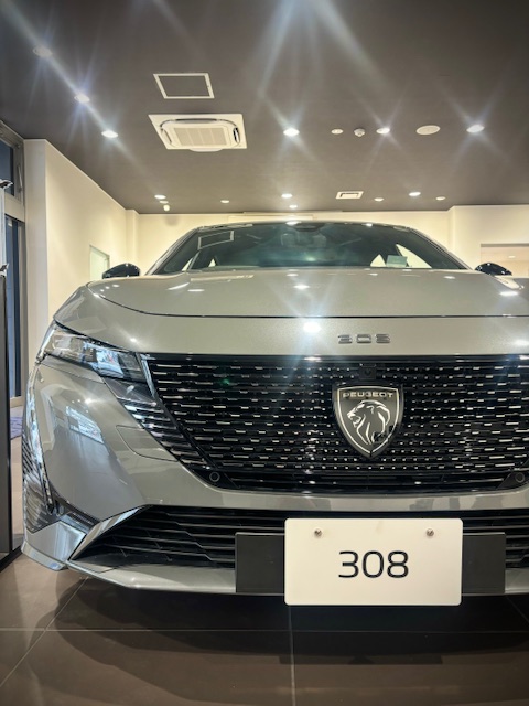 展示車に素敵な特別仕様車が！